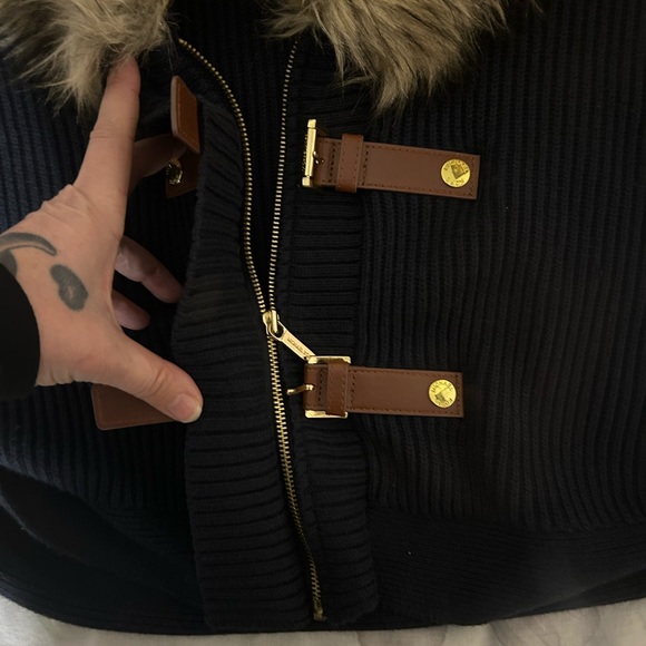 Michael Michael Kors knit sweater vest. Detachable fur collar. Size medium EUC - Picture 7 of 16